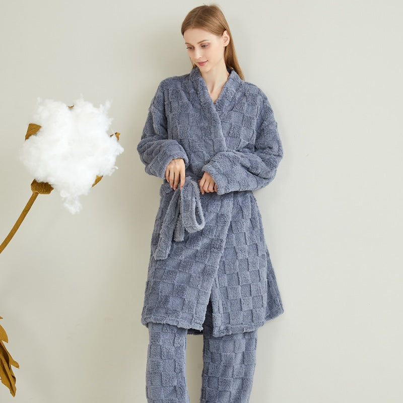 Long couple pajamas in European and American plus size loose coral fleece soft and fluffy home suit set can be worn outside